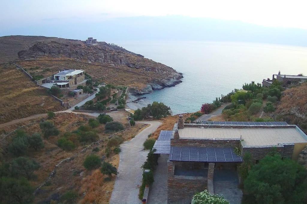 Rosemary 2 Bedroom 2 Bath Beachfront Koundouros Exterior foto