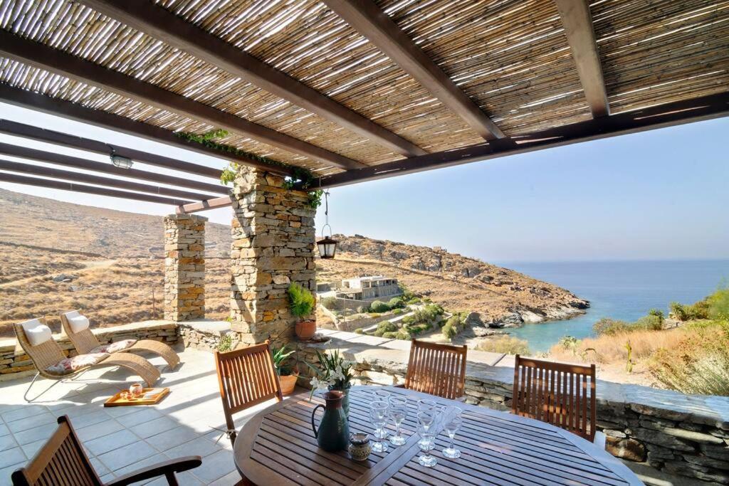 Rosemary 2 Bedroom 2 Bath Beachfront Koundouros Exterior foto